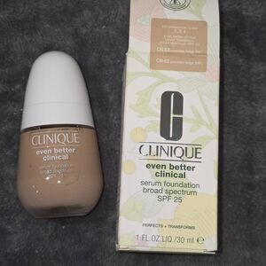 Clinique Even Better Clinical Foundation - Porcelain Beige